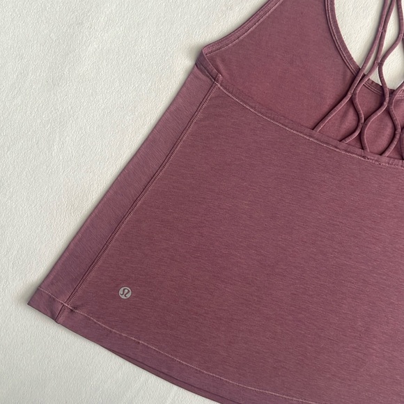 Lululemon Love Knot Tank
Heathered Figue - Picture 3 of 9